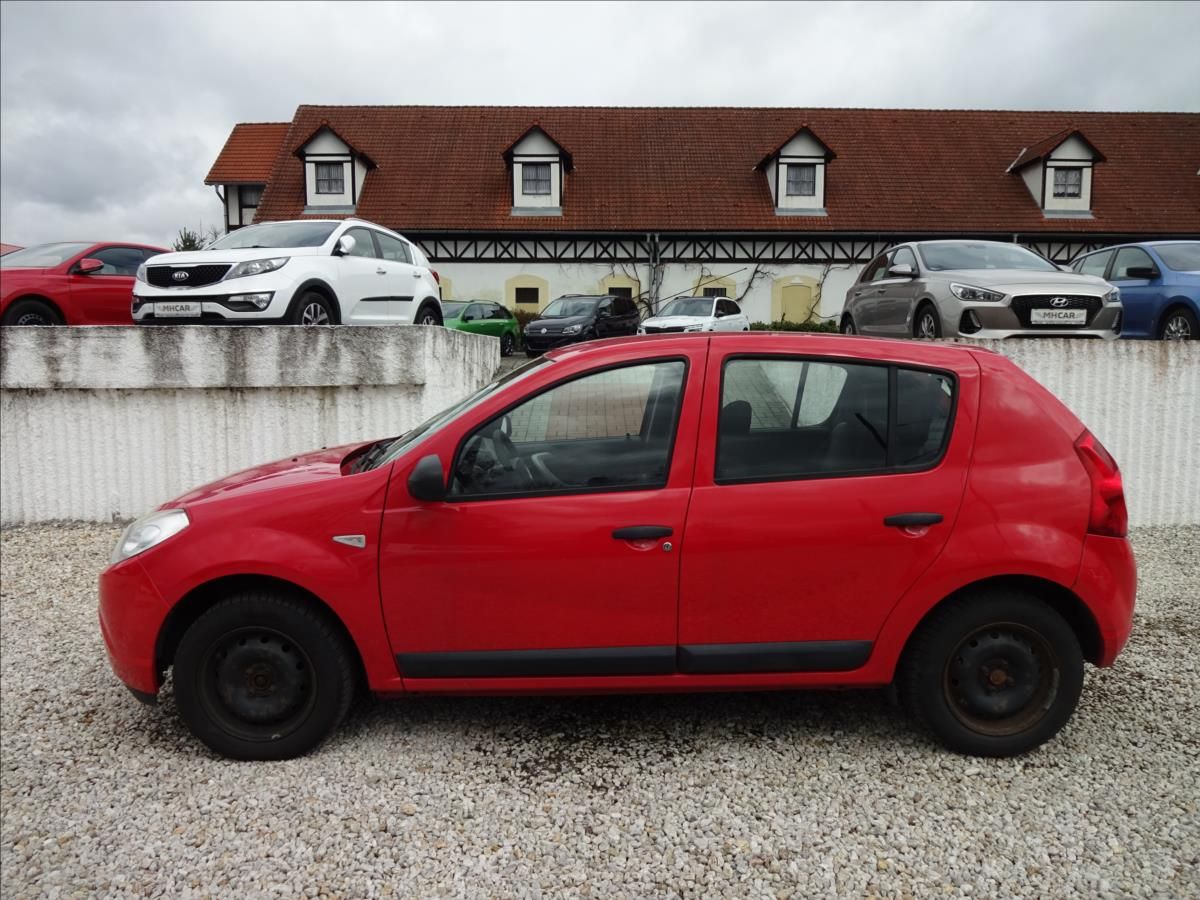 Dacia Sandero, 1,4i 55kW - fotka 4