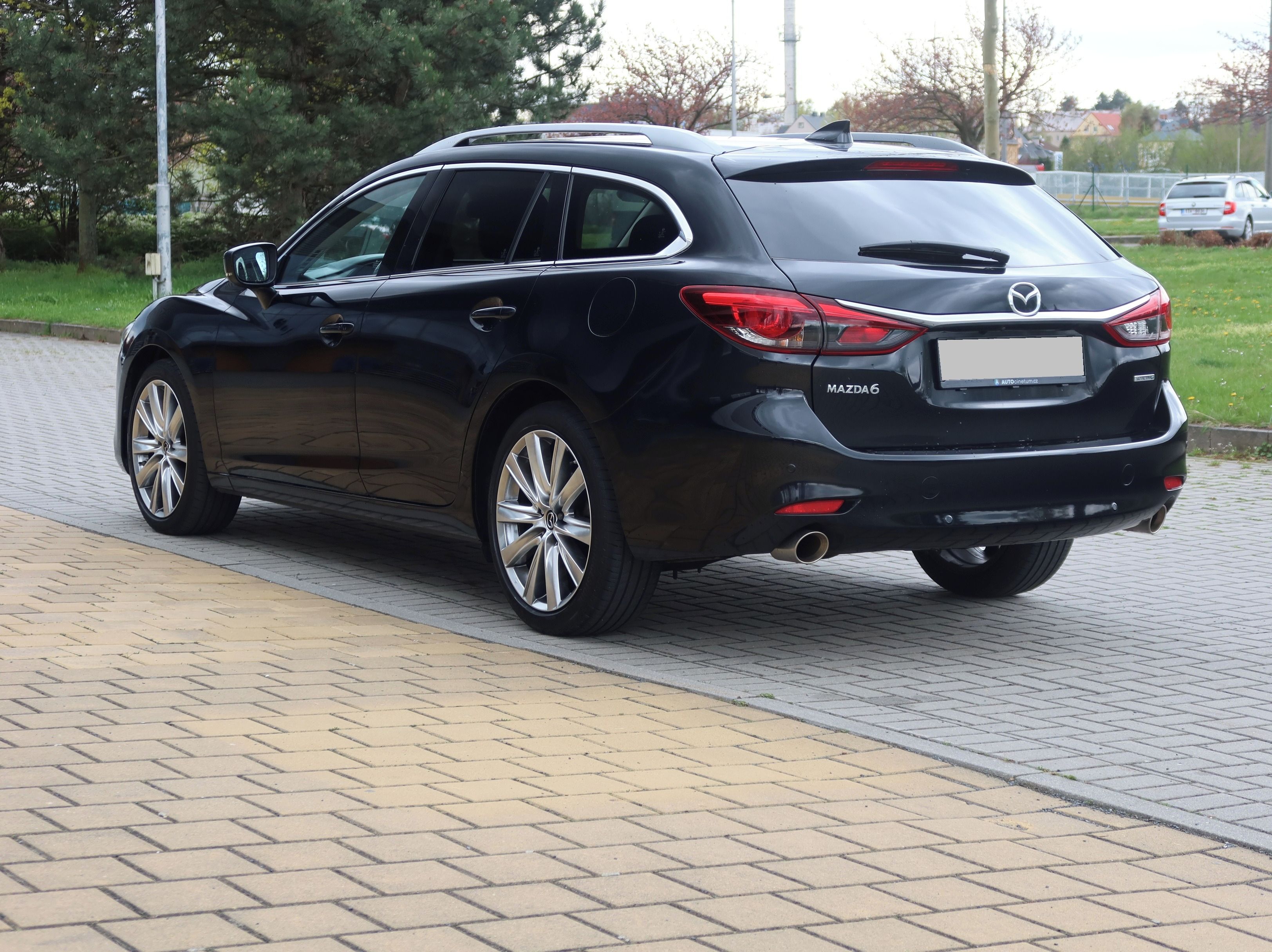 Mazda 6, 2.5 Skyactiv-G, Sports-Line AT - fotka 5