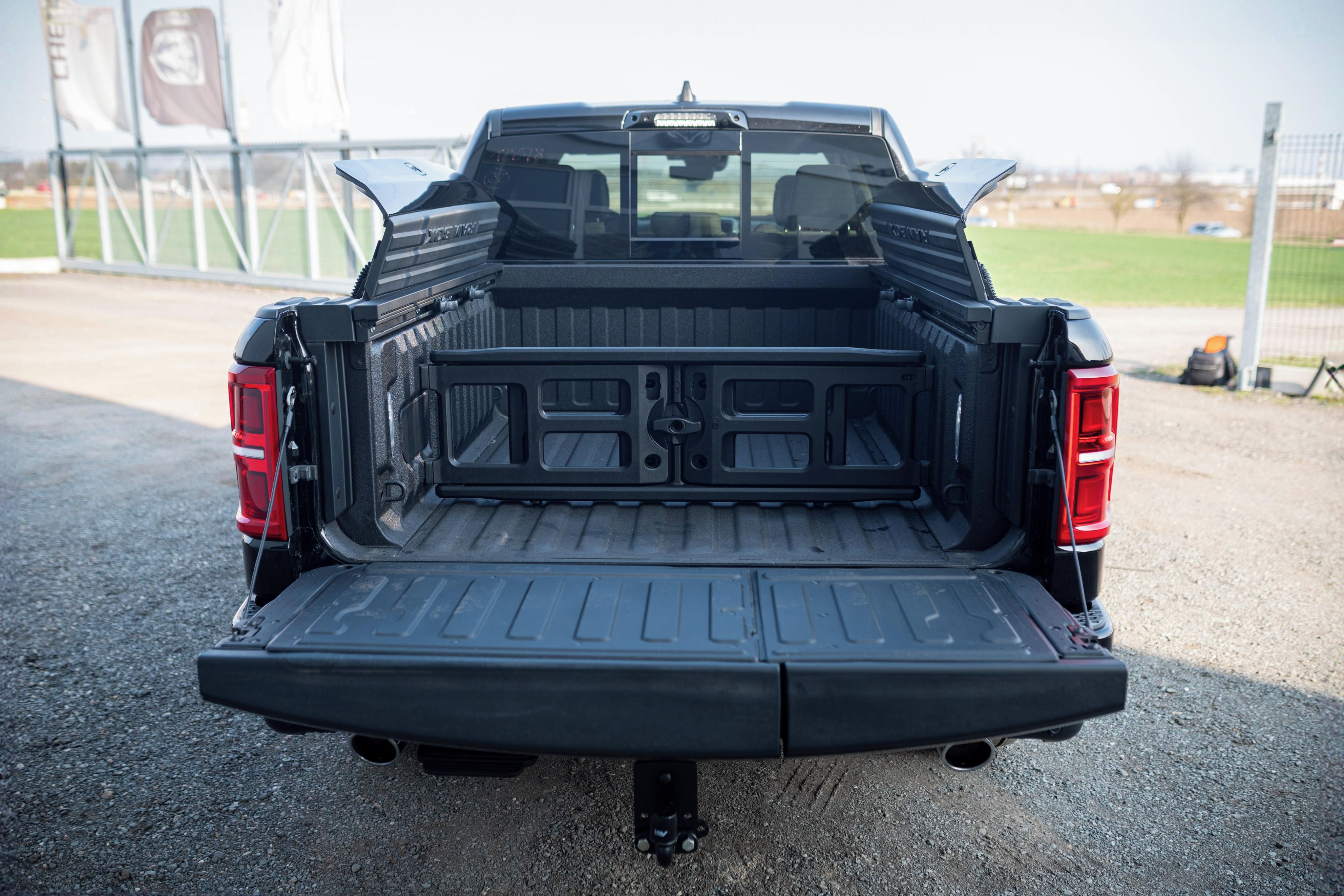 RAM 1500, Tungsten 3.0 V6 Crew Cab - fotka 6