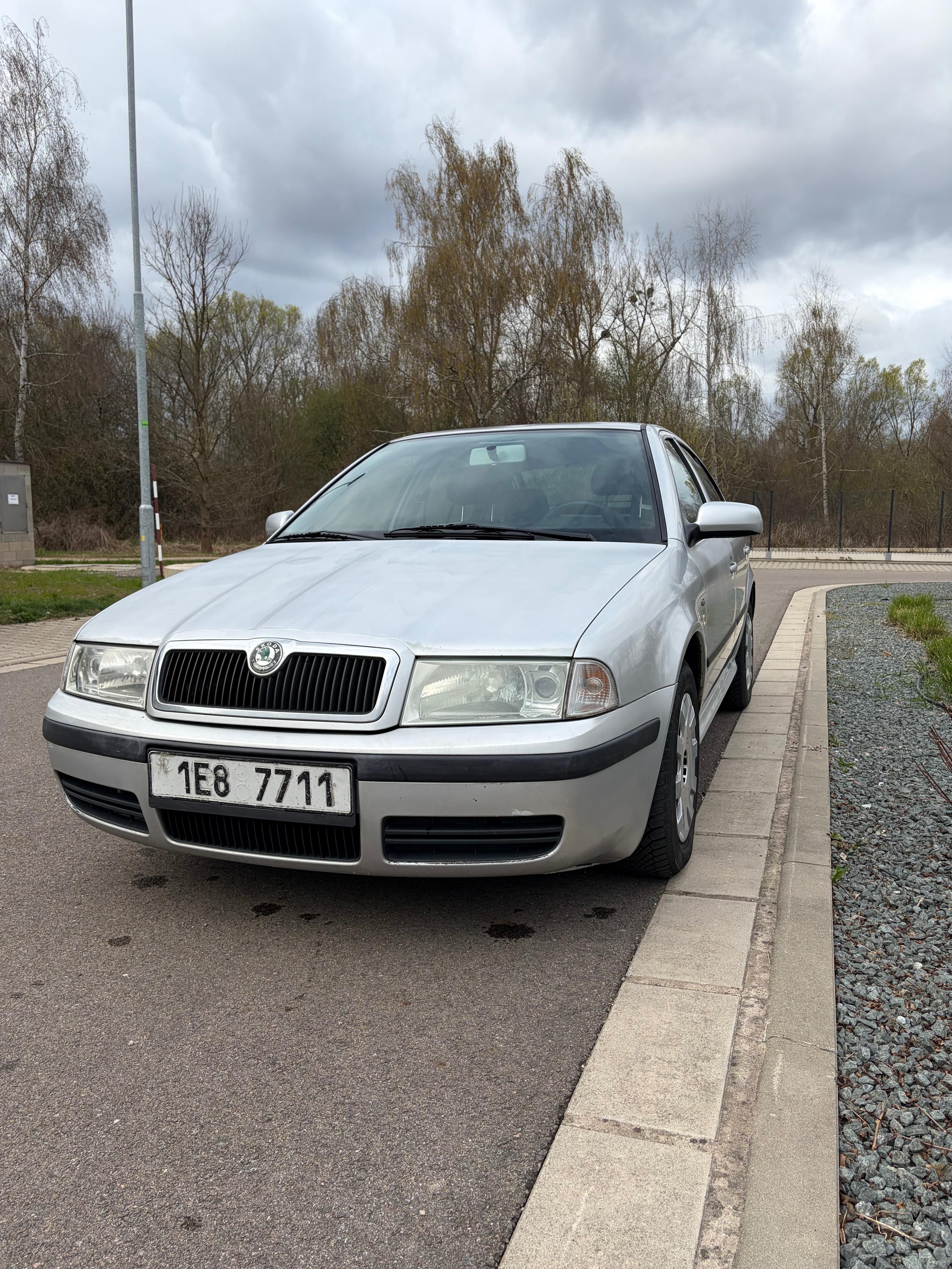 Škoda Octavia, 1.9 TDI 66 kW - fotka 2