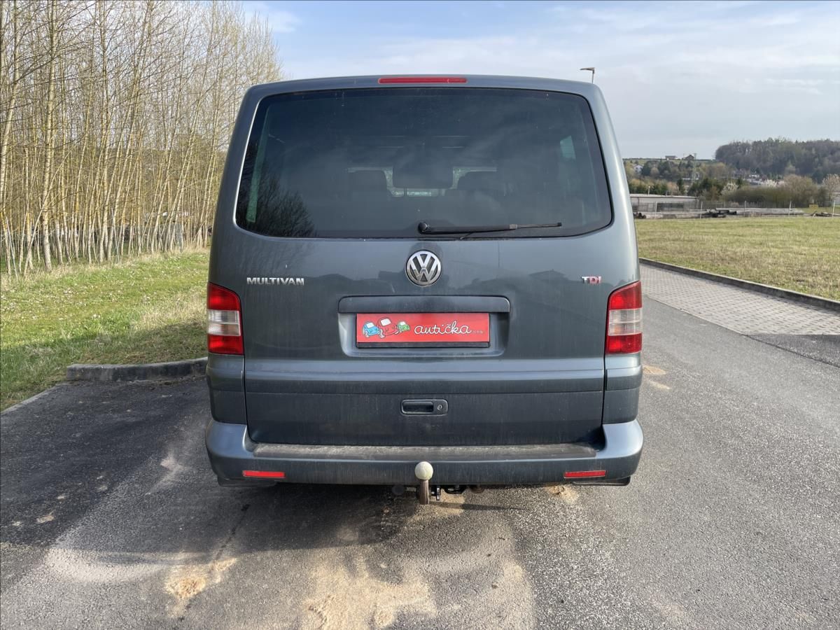 Volkswagen Multivan, 2,5 TDI 95kW*tažné*aut. klima* - fotka 6