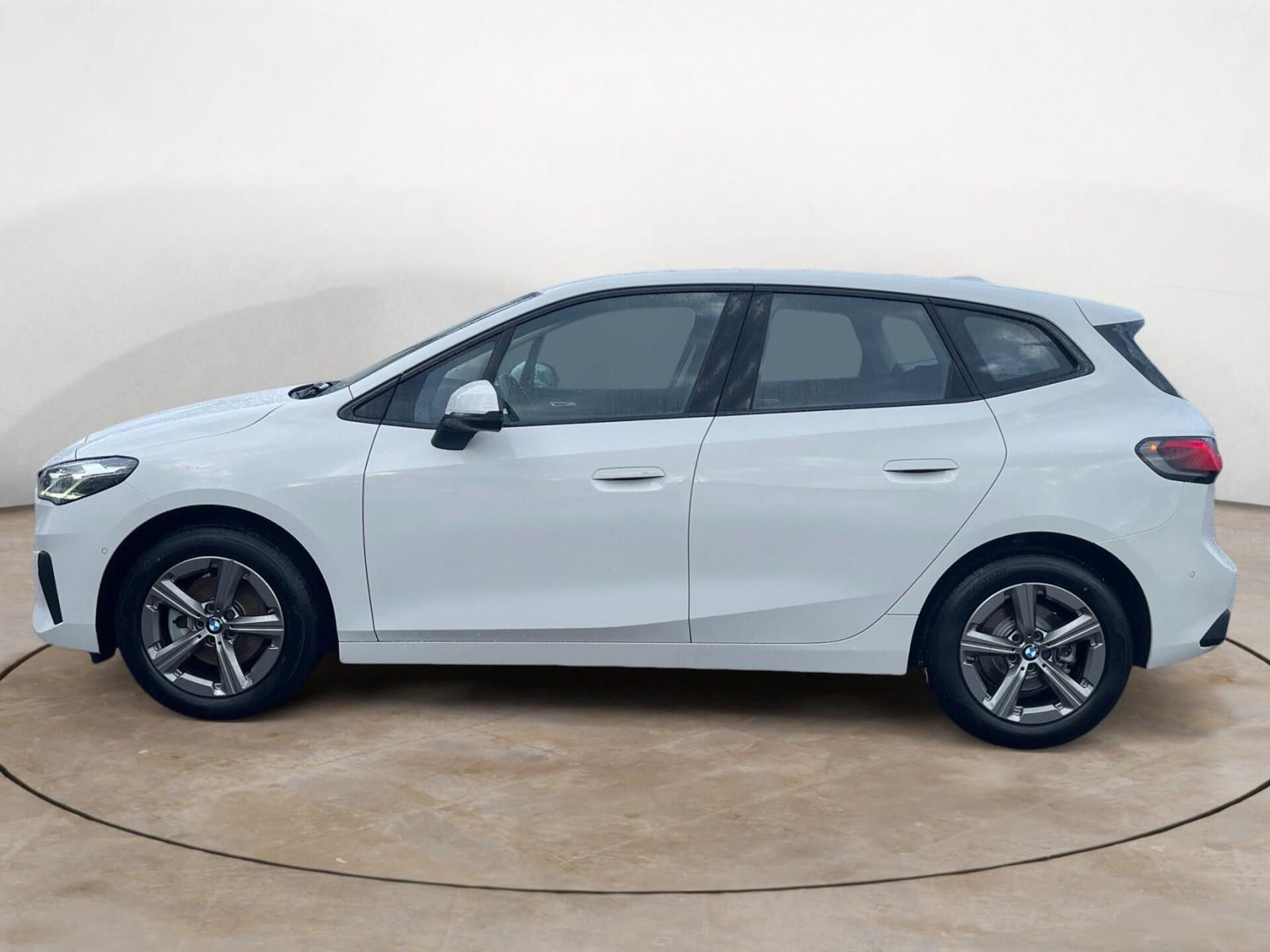 BMW Řada 2, 220i Active Tourer Adapt. LED - fotka 4