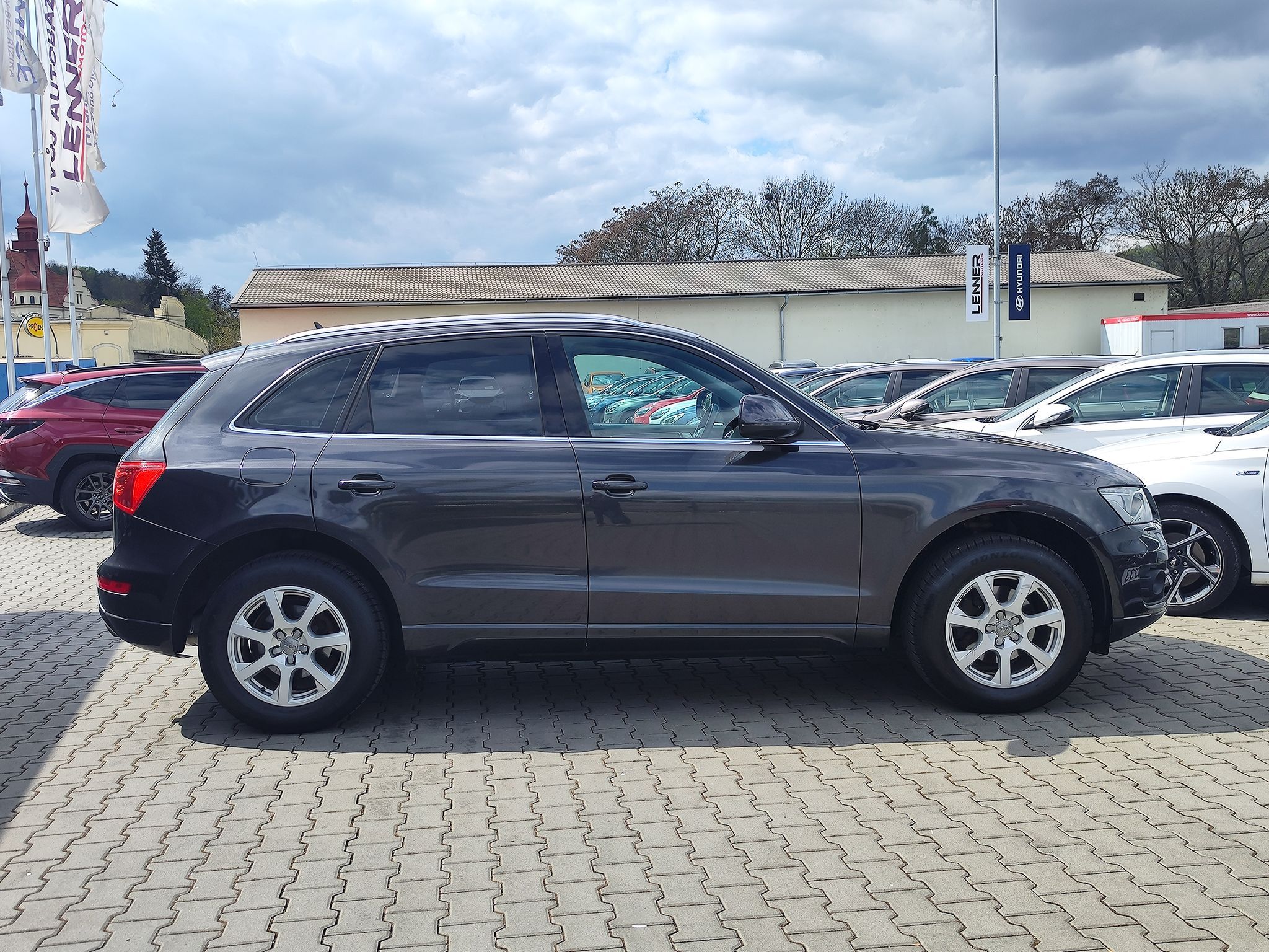Audi Q5, 2.0 TFSi/155kW Quattro ČR - fotka 4