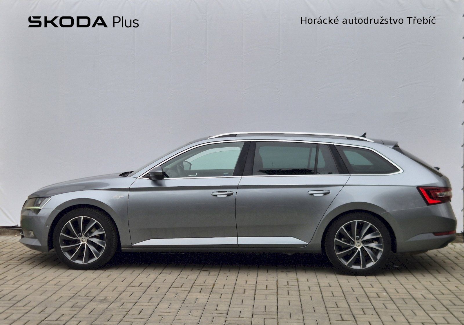 Škoda Superb, 2.0TDI 140kW 4x4 L&K DSG - fotka 3