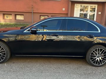 Mercedes Benz E 220d