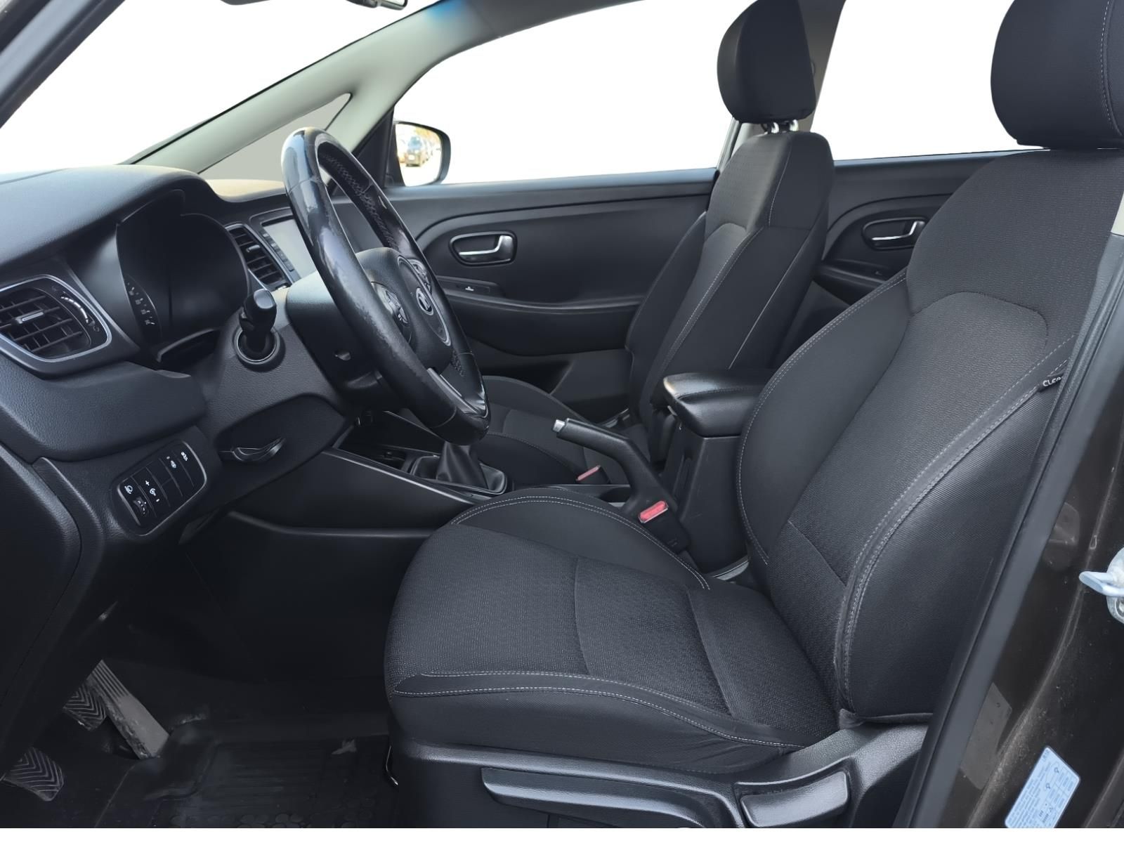 Kia Carens, 1.6 i - fotka 6