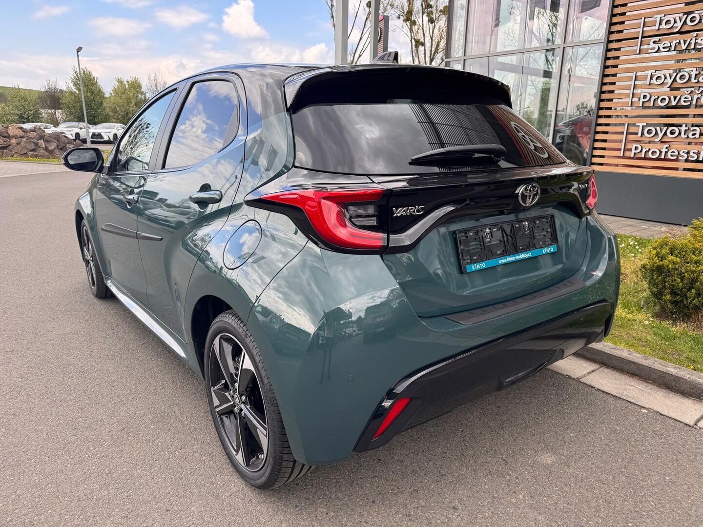Toyota Yaris, 1.5 Executive VIP - fotka 6