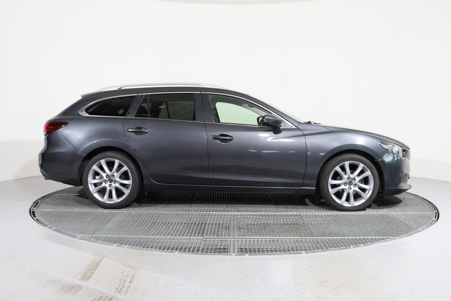 Mazda 6, 2,2 SKYACTIV-D 110 kW - fotka 3