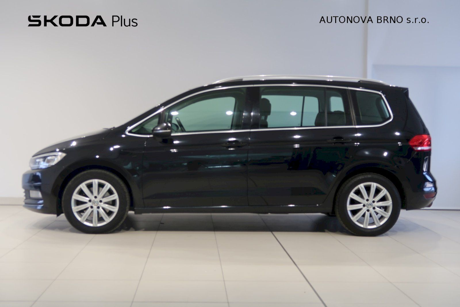 Volkswagen Touran, 1.4 TSi 110kW Highline - fotka 3