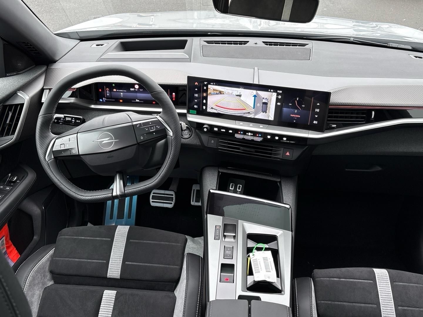 Opel Grandland, 1.6Turbo 195k PHEV 143kW Ultim - fotka 4
