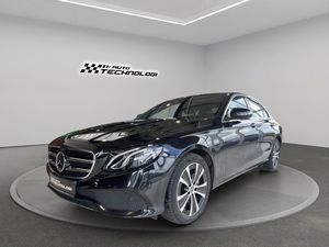 Mercedes-Benz Třídy E, 300 e 4MATIC