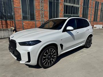 xDrive30d M PAKET PRO + Záruka