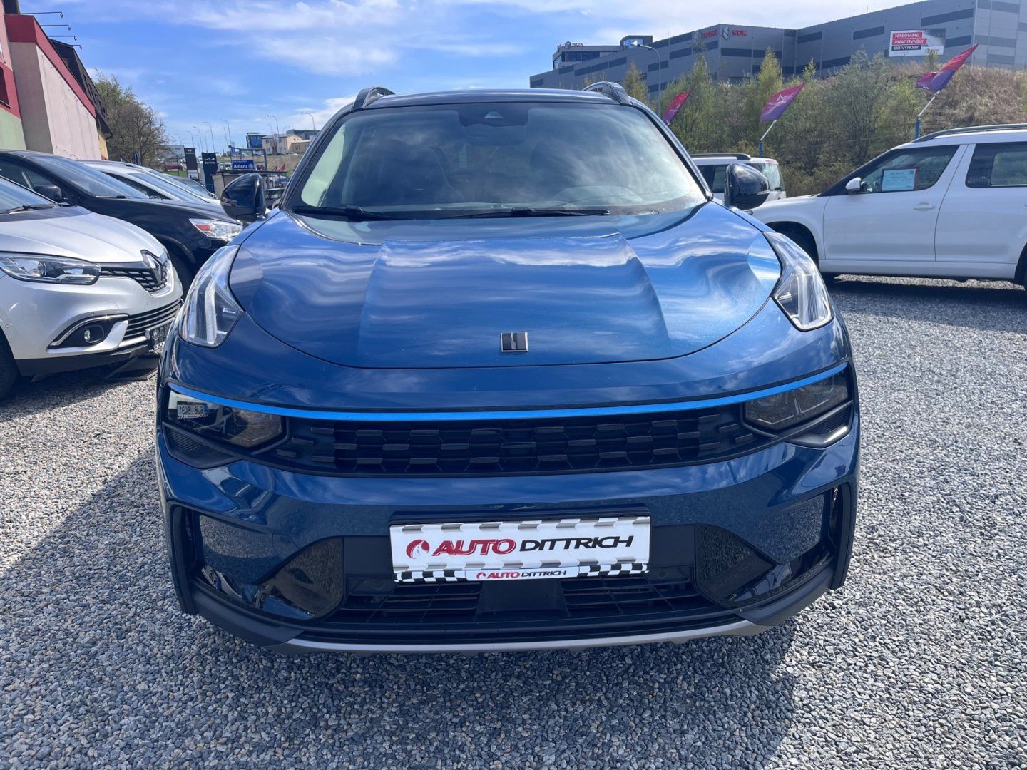 Lynk & Co 01, 1.5i PHEV - fotka 3