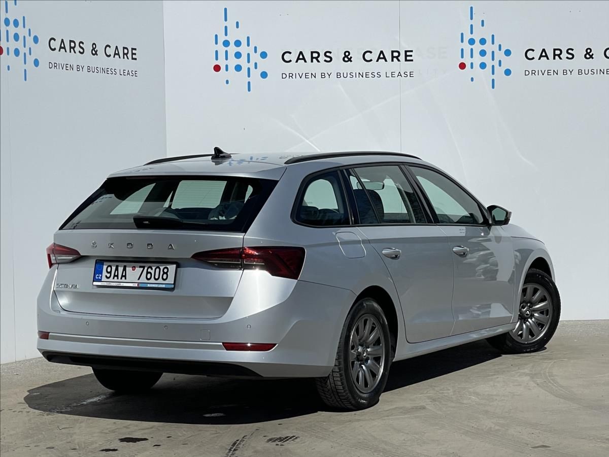 Škoda Octavia, 2,0 TDI Combi Ambition Plus - fotka 3