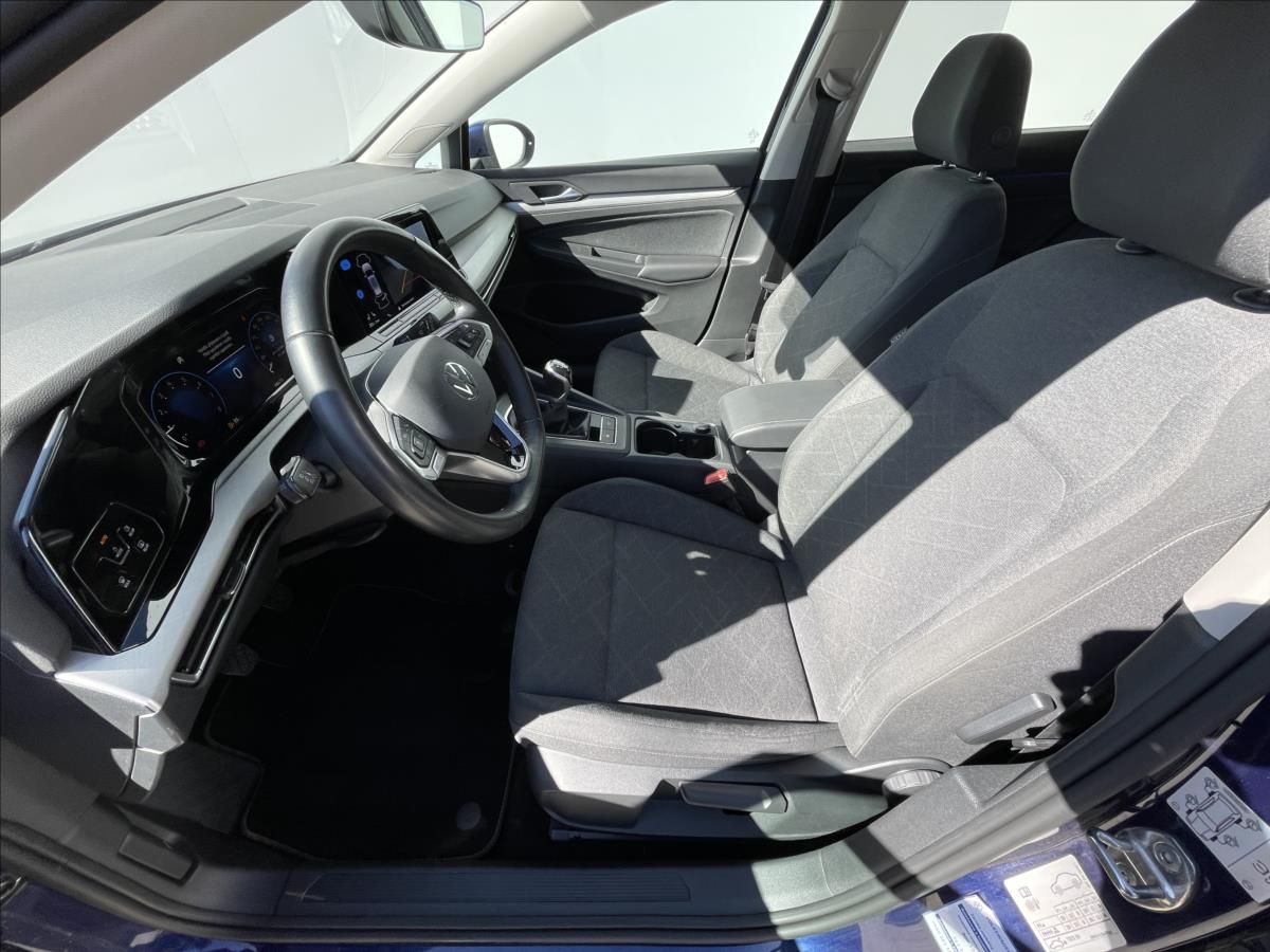 Volkswagen Golf, 1,5 TSI Life Kamera  Variant - fotka 4