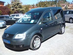 Volkswagen Caddy, 1.6i / 75 KW, 2.majitel, závěs