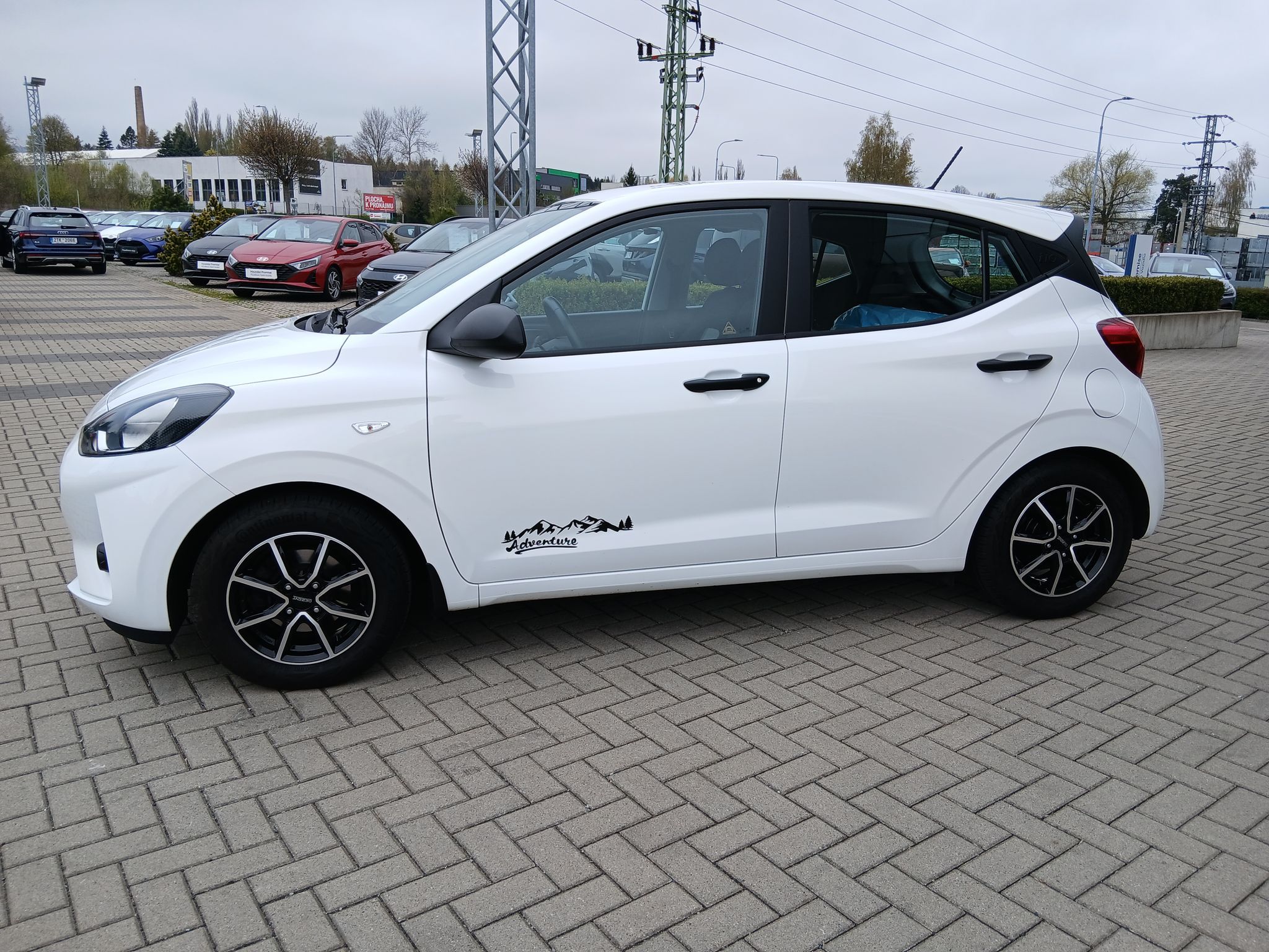 Hyundai i10, 1.0i 67k Comfort GO + ALU - fotka 3