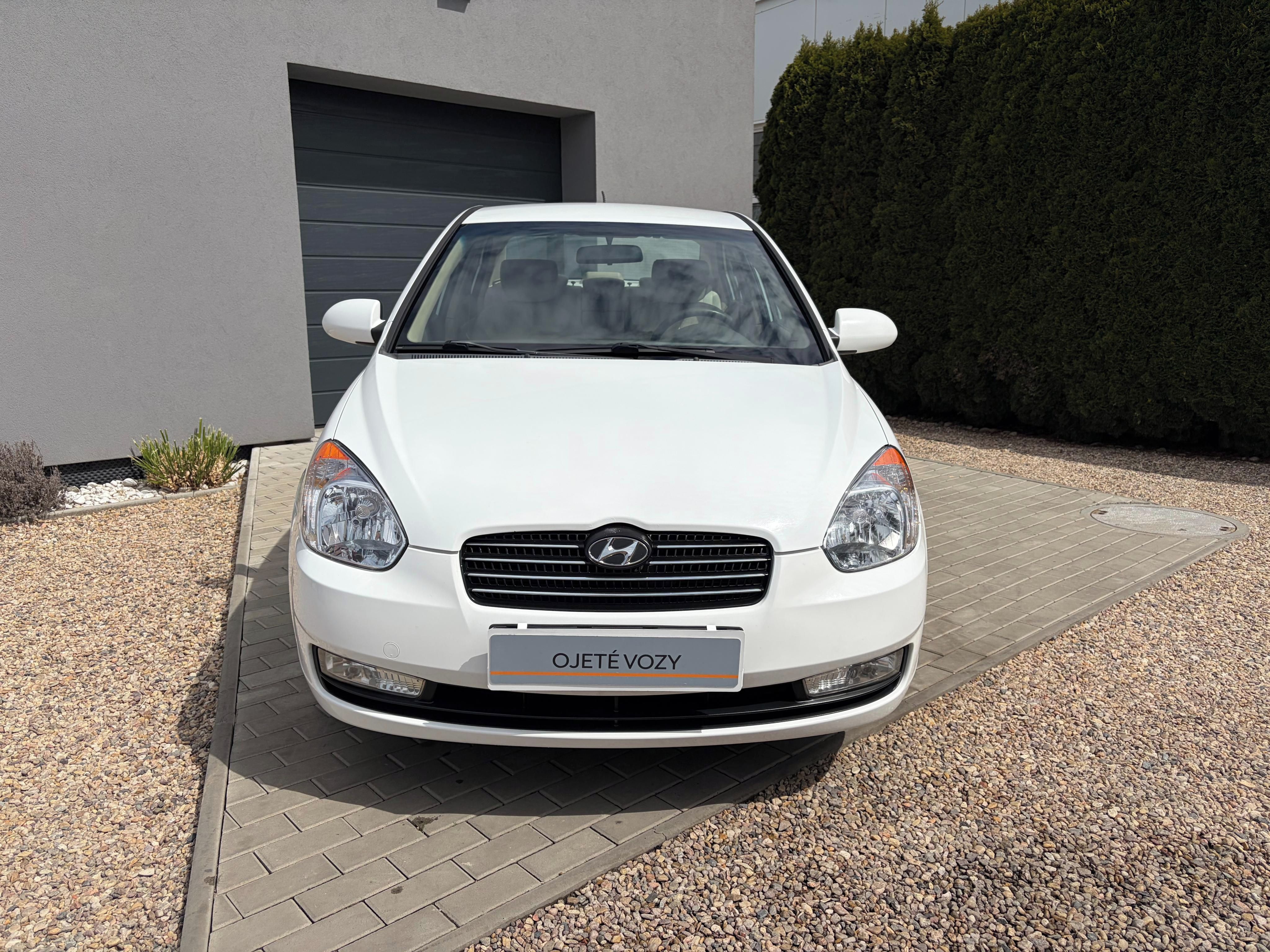 Hyundai Accent, 1.4i 71KW, Klima, Serviska - fotka 2