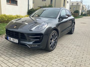 Porsche Macan Turbo