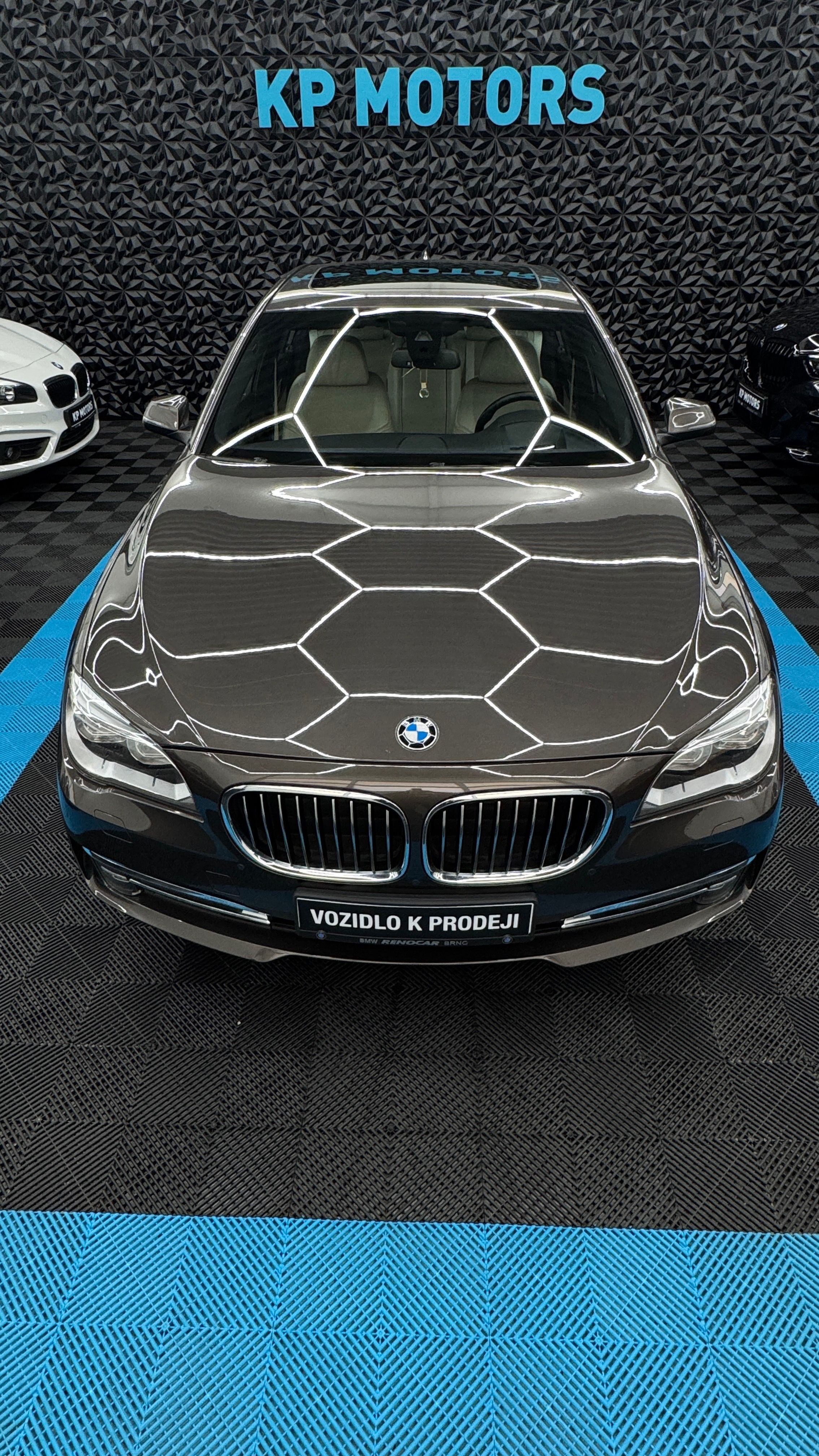 BMW Řada 7, 30d xDrive,ČR,Webasto,LED - fotka 4