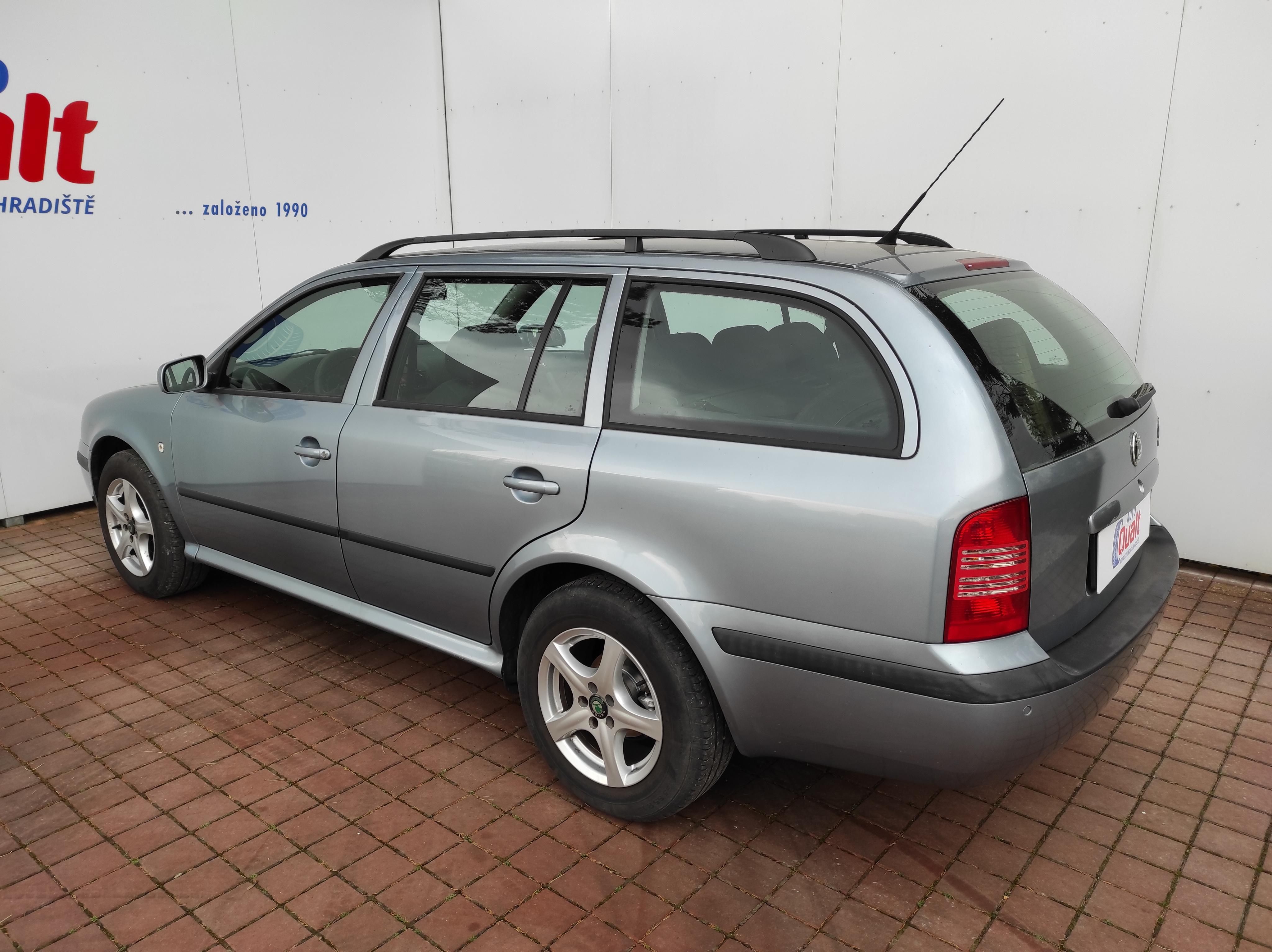 Škoda Octavia, Kombi 1.6 MPi KLIMATIZACE - fotka 6
