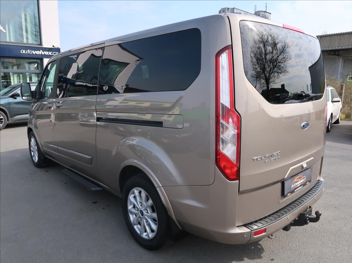 Ford Tourneo Custom, 2,0 EcoBlue,96kW,8míst,automat - fotka 4