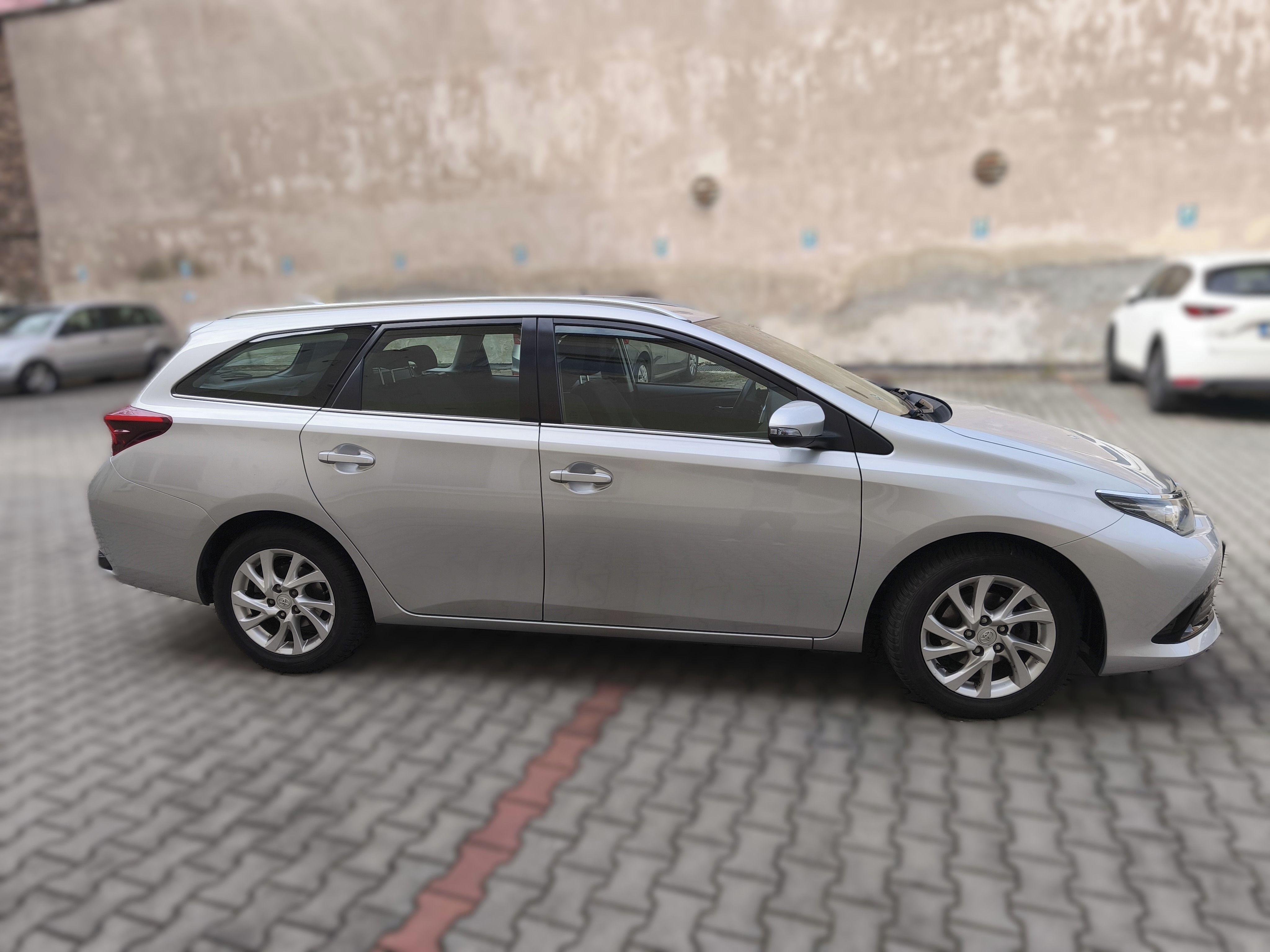 Toyota Auris, AC Kombi - fotka 4