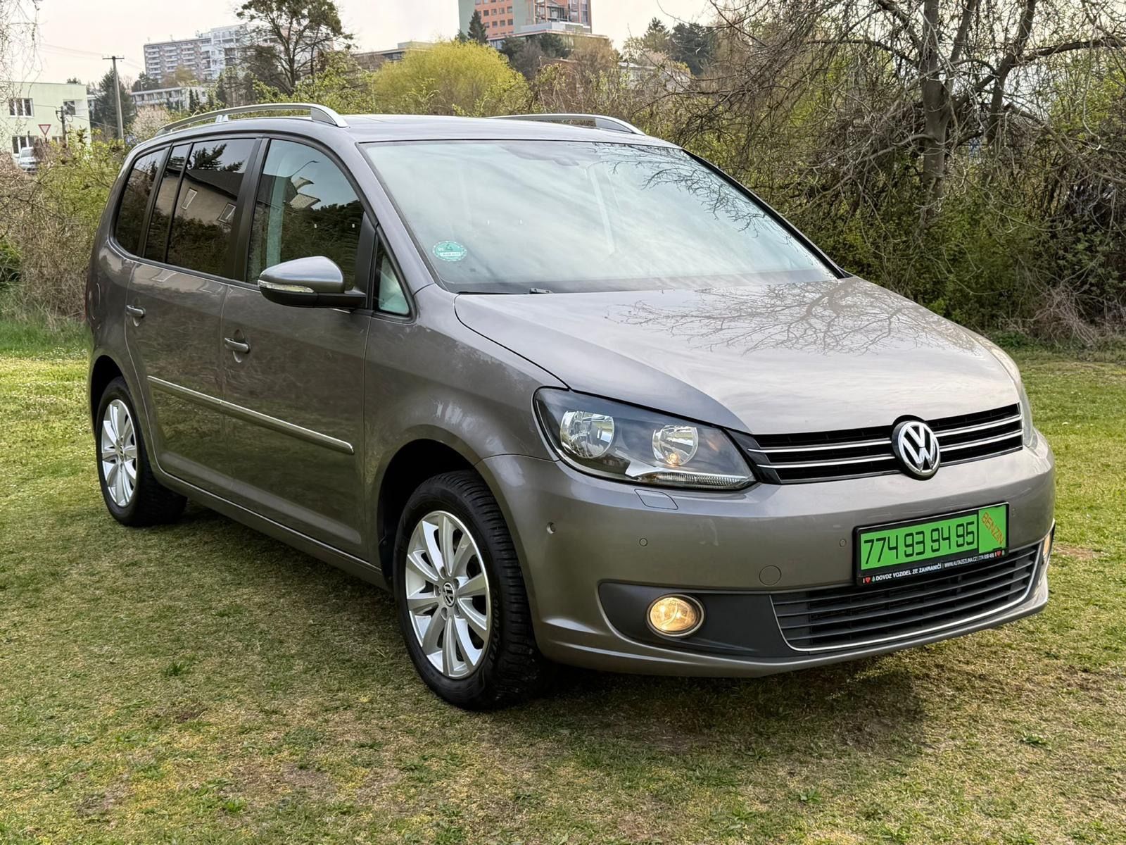 Volkswagen Touran, HIGHLINE 1,4 TSI - NAVIGACE !! - fotka 3