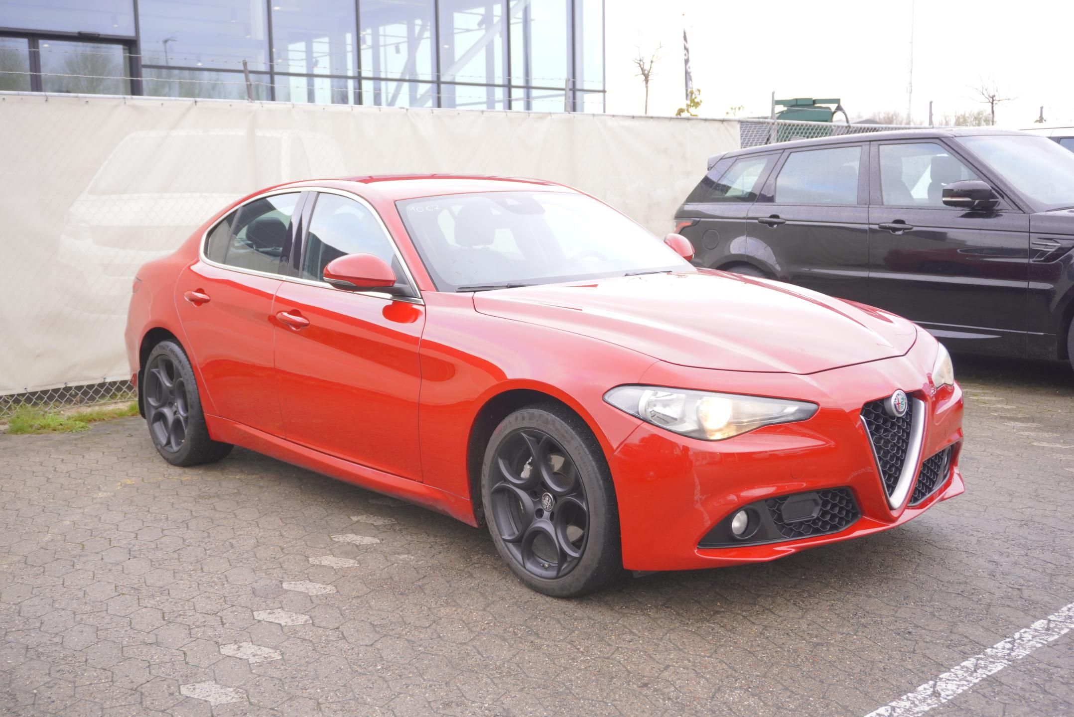 Alfa Romeo Giulia, 2.2 JTD 132kW - fotka 3