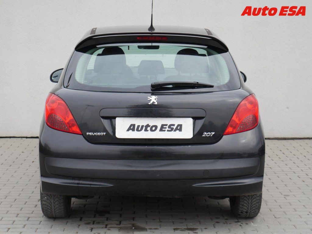 Peugeot 207, 1.4i - fotka 5