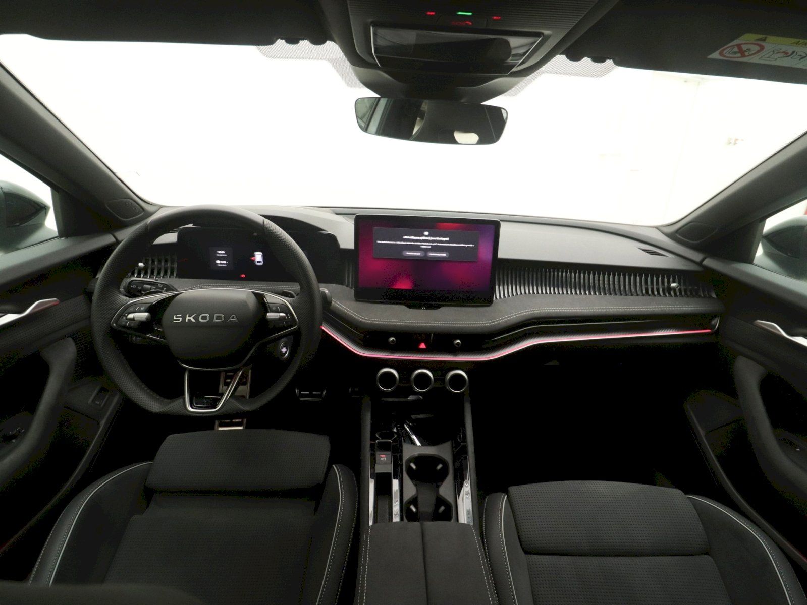 Škoda Superb, TDI 2.0/110kW DSG Sportline - fotka 5