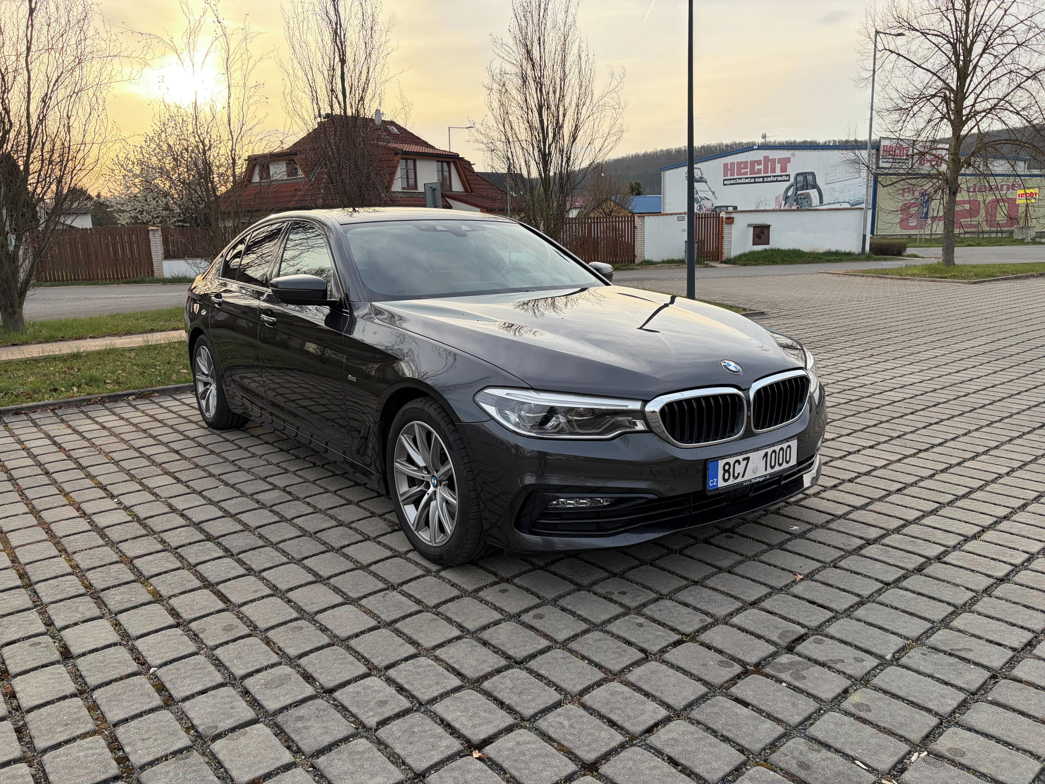 BMW Řada 5, 530d Head-up, Webasto, 195 kW - fotka 5