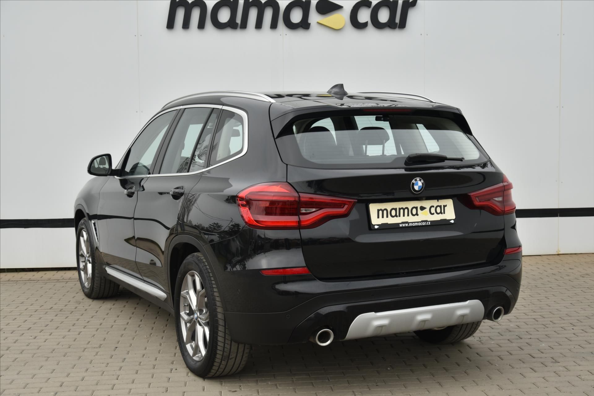 BMW X3, xDrive 20d 140kW XLine HEAD-UP - fotka 5
