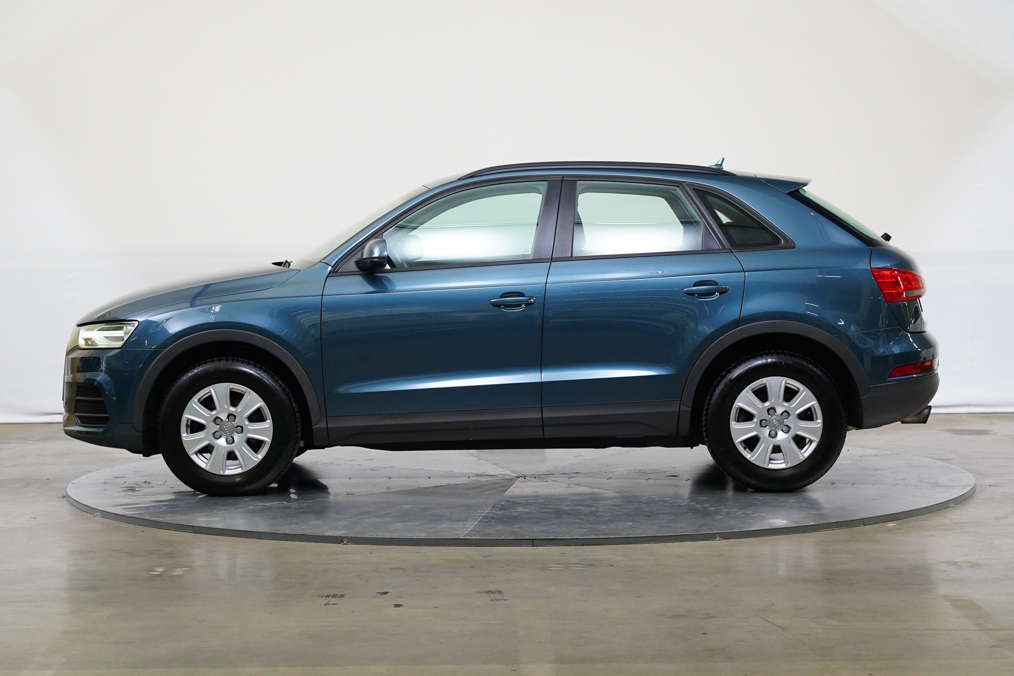Audi Q3, 1.4 TFSI 110 kW Comfort - fotka 3