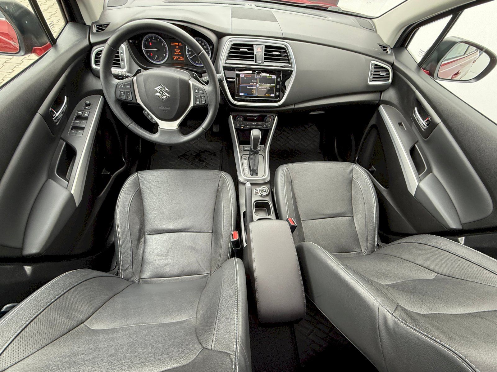 Suzuki SX4 S-Cross, 1.4T 103kW 4X4 AT - fotka 5