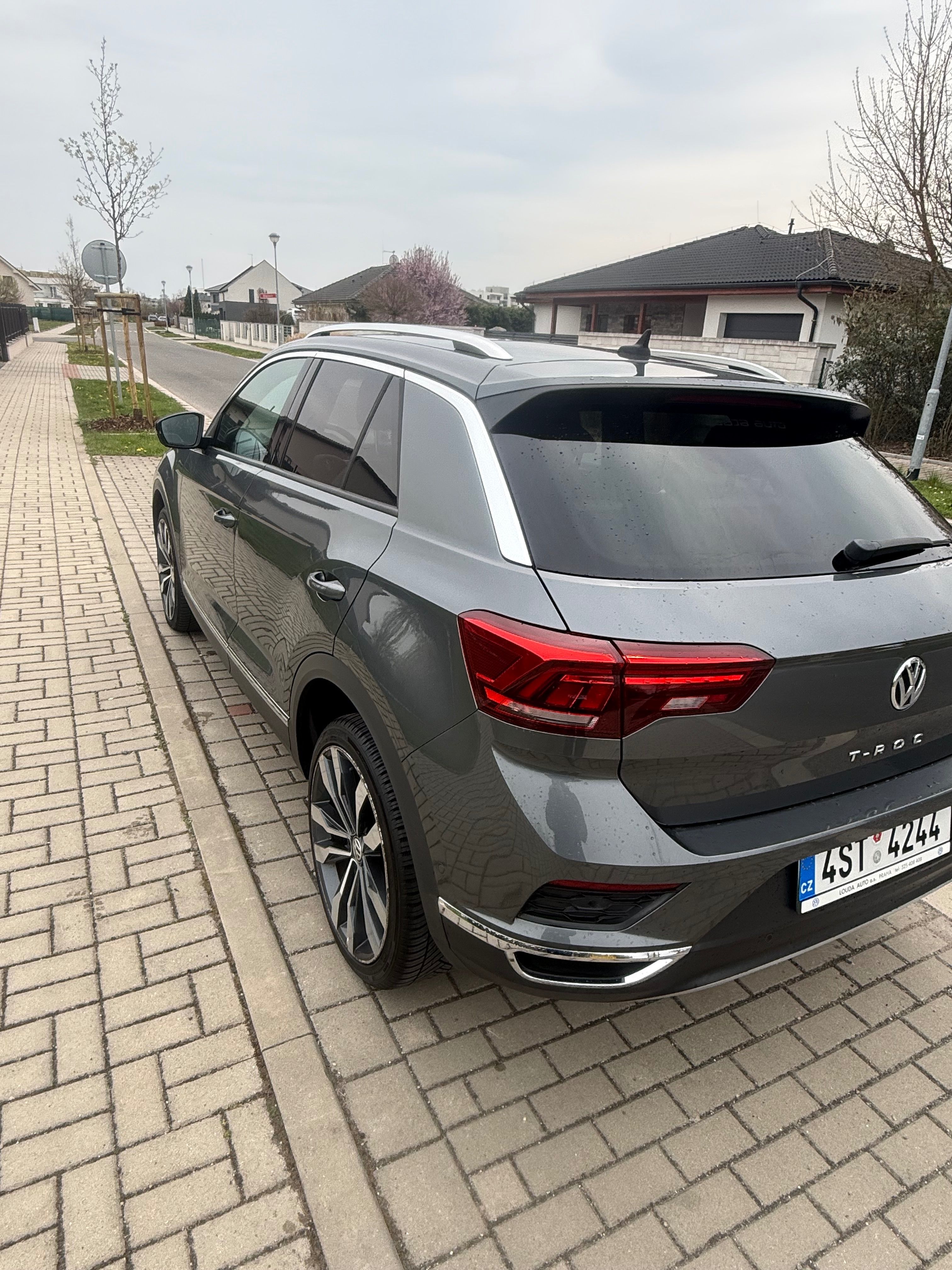 Volkswagen T-Roc, VW T-Roc Sport 2.0 TSI 4Motion - fotka 6