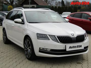2.0 TDi 4x4,DSG,navi,LED