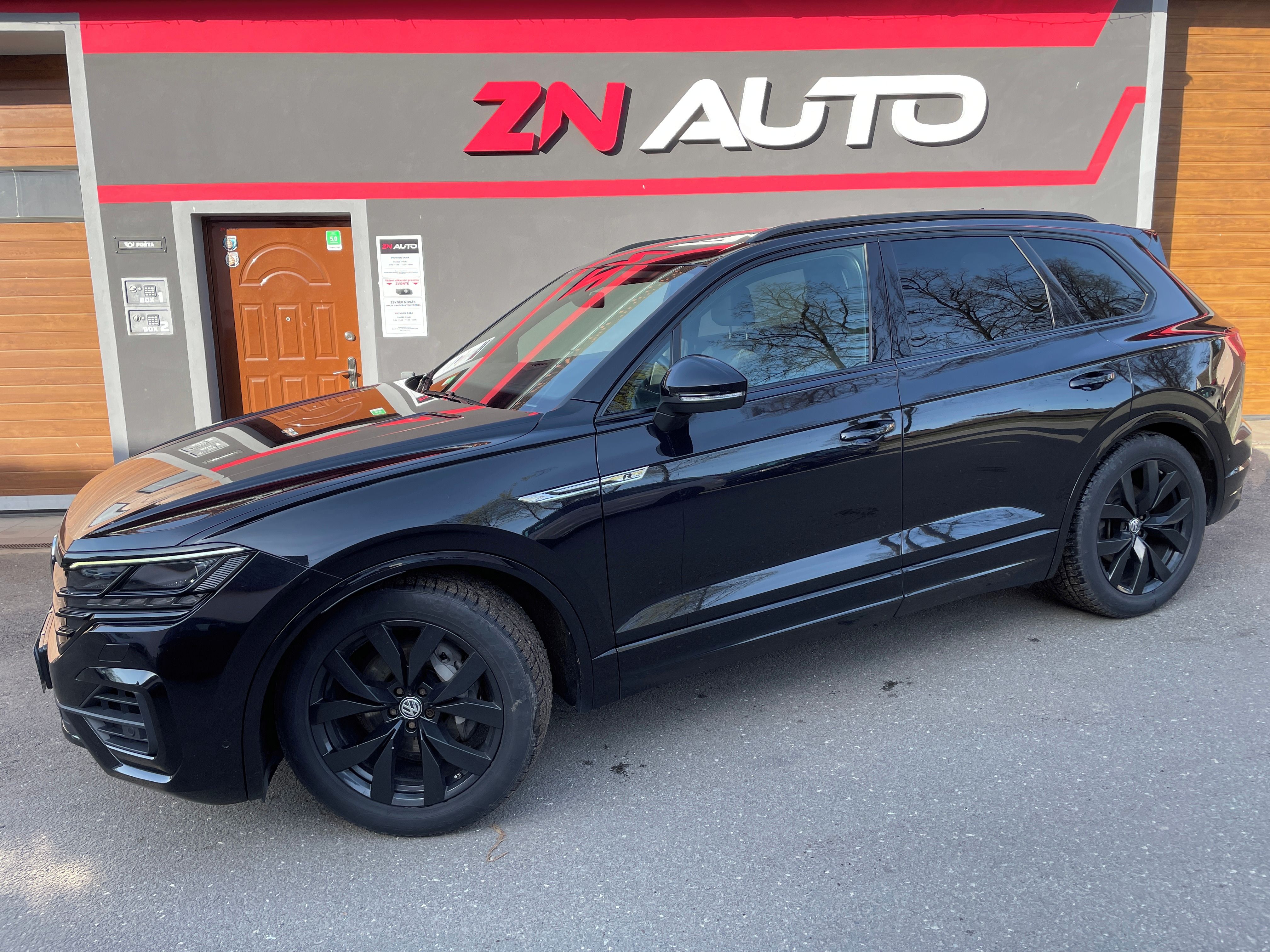 Volkswagen Touareg, TAŽNÉ, WEBASTO, R-LINE - fotka 2