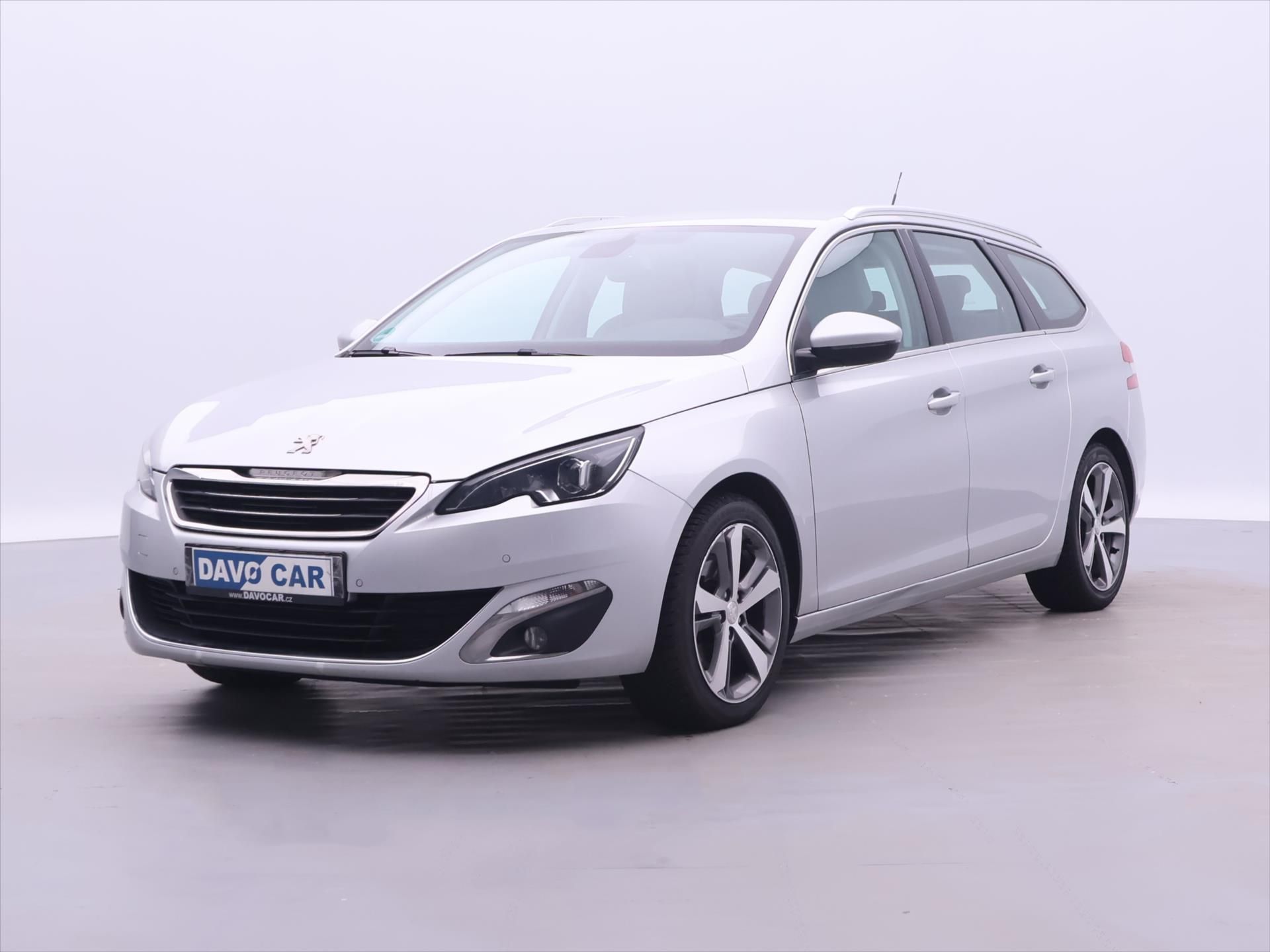 Peugeot 308, 2,0 BlueHDI 110kW Aut. Allure - fotka 3