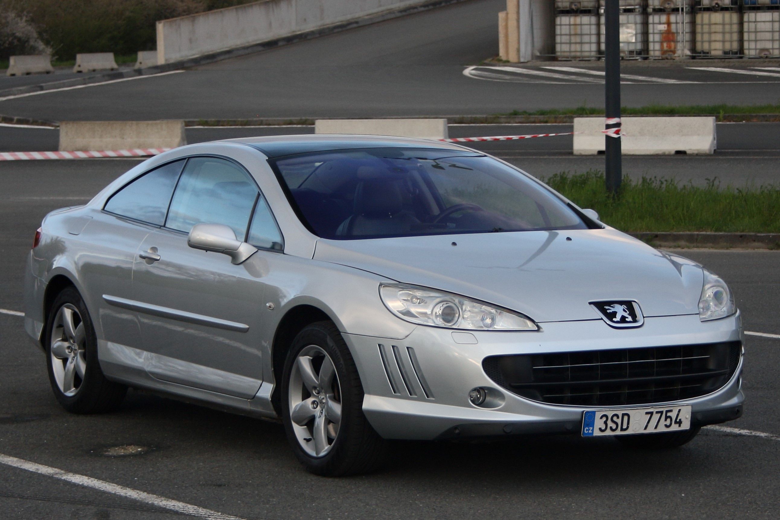 Peugeot 407, 2.0 Kupé, 100 kW, + litá kola - fotka 3