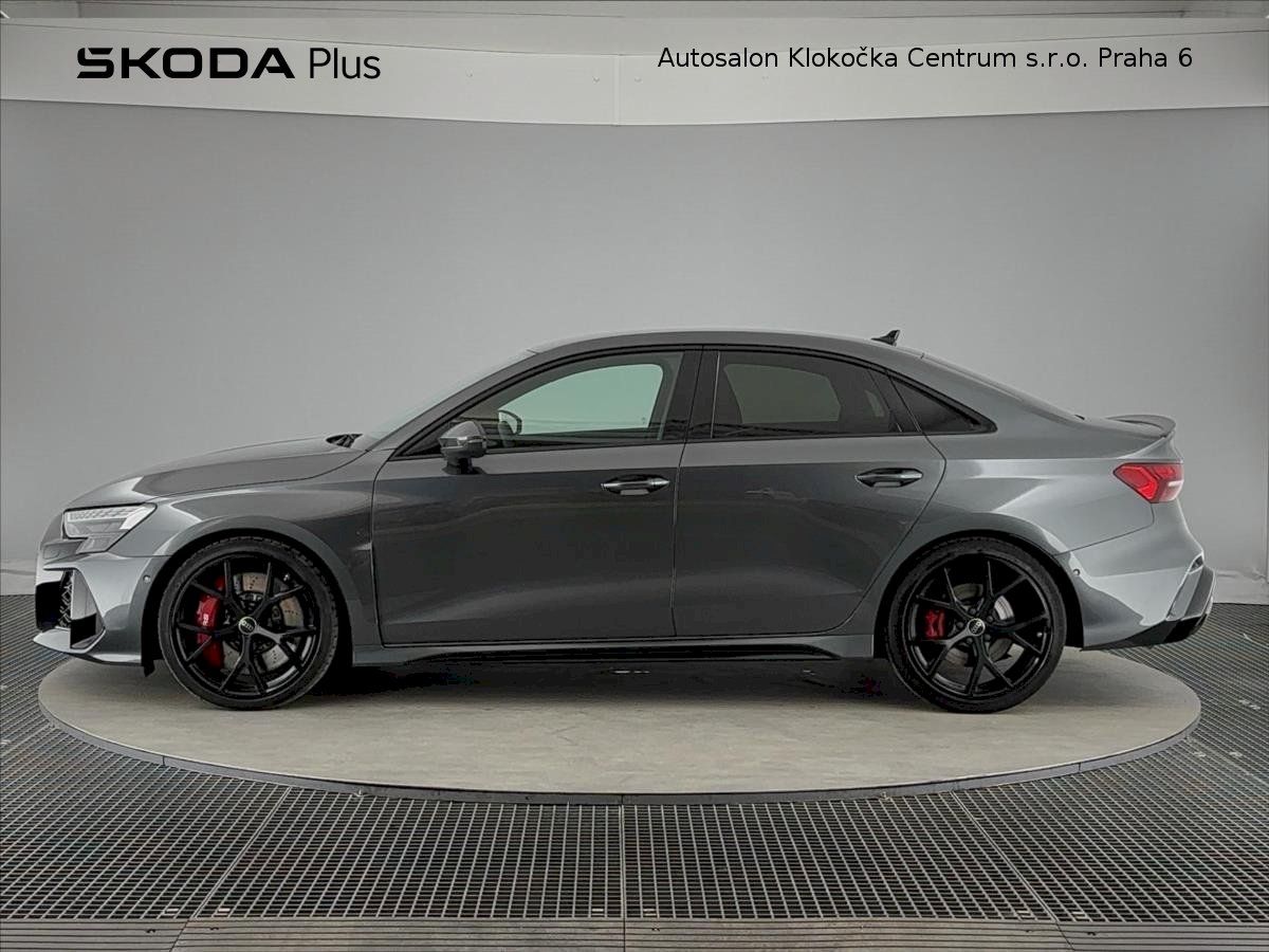 Audi RS3, 2.5 TFSI294 kW Quattro 7DSG - fotka 3