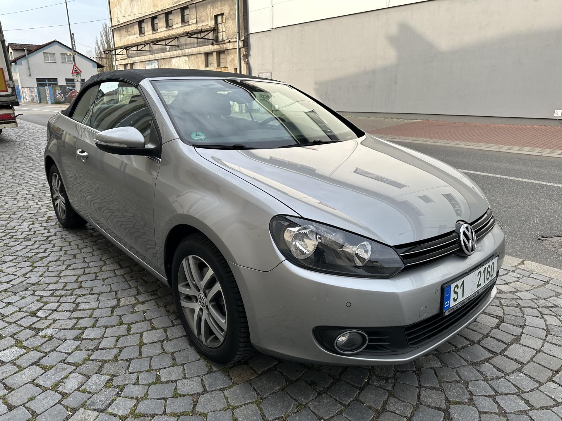 Volkswagen Golf, Cabrio 1,4 TSI - fotka 3
