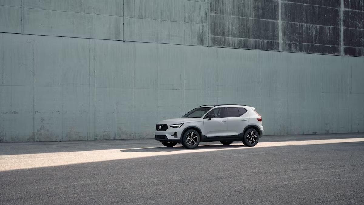 Volvo XC40, B3 AUT DARK PLUS
