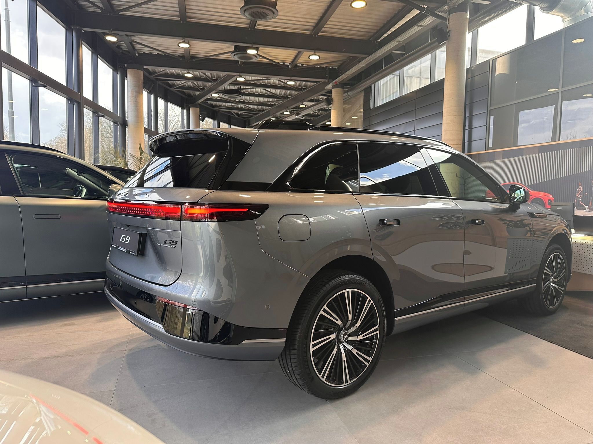XPENG G9, AWD Performance - fotka 6