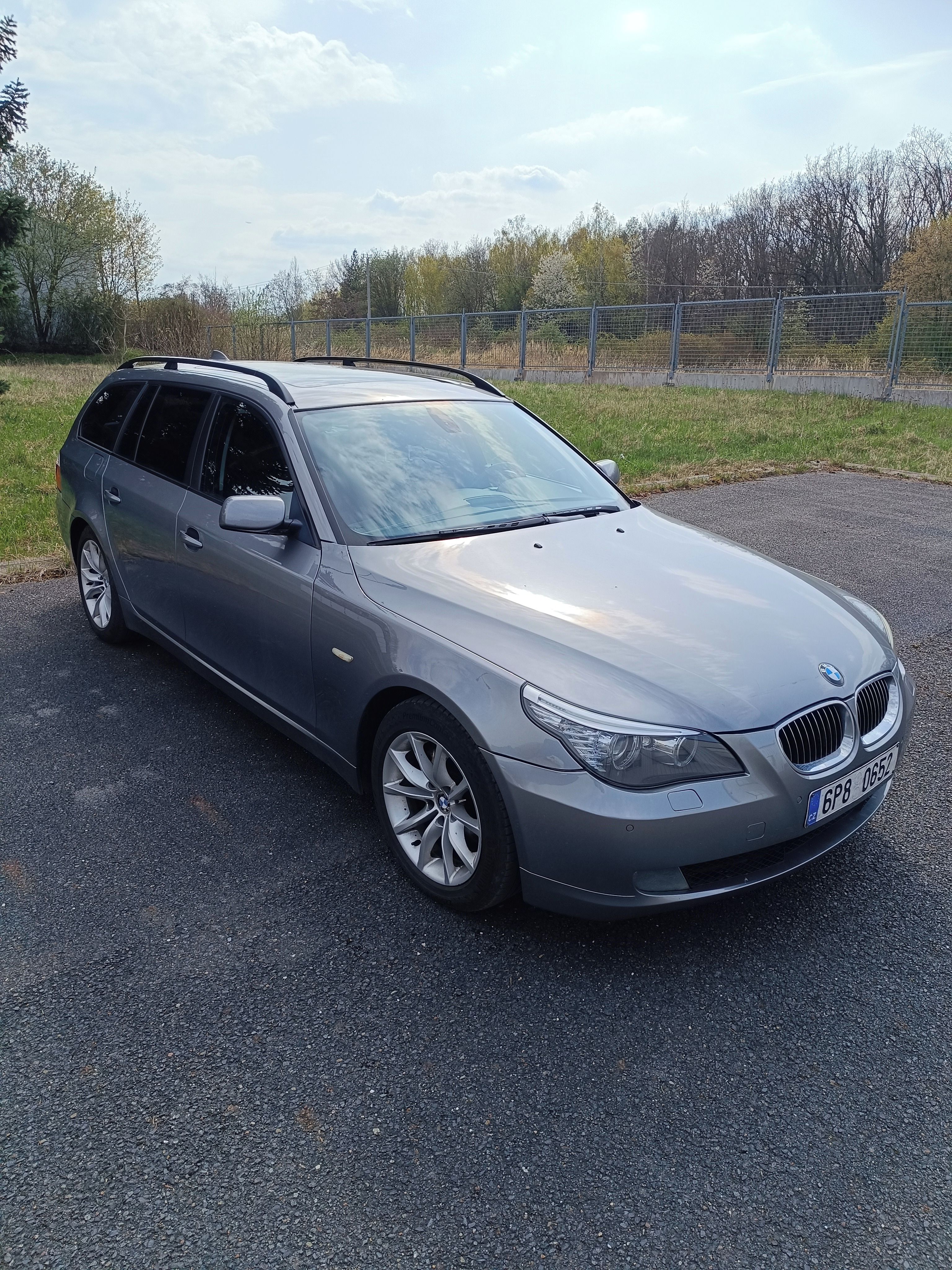 BMW Řada 5, BMW 525d Touring (E61), 145 kW - fotka 2