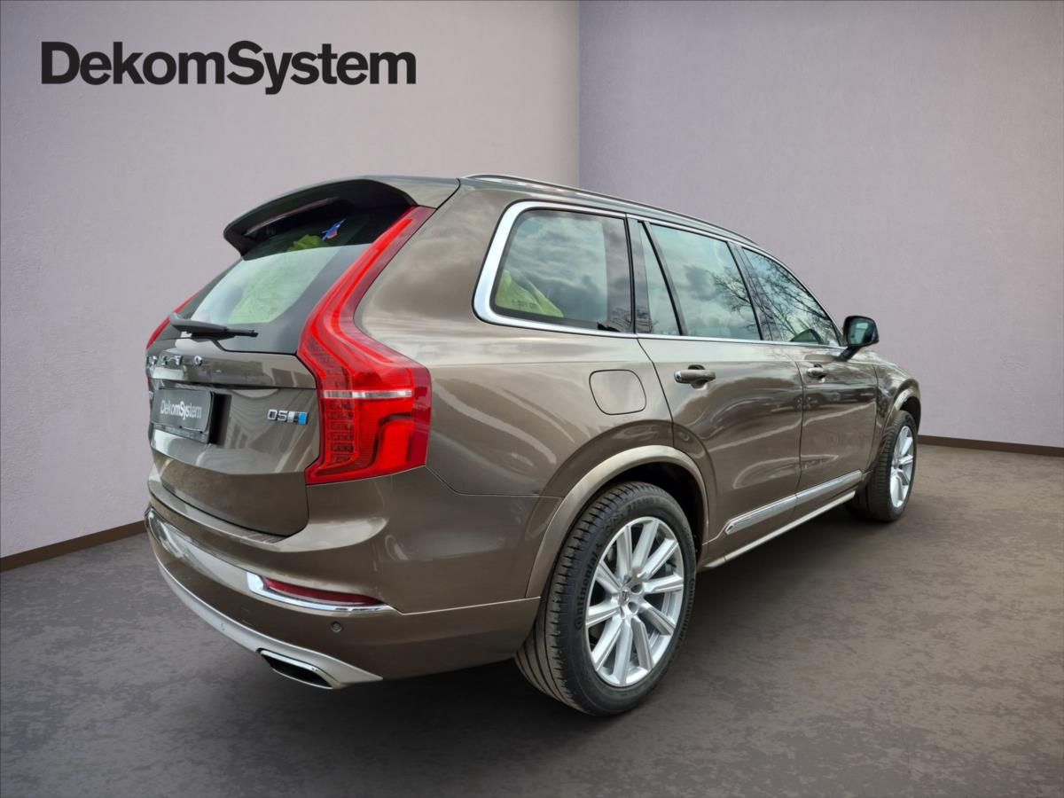 Volvo XC90, 2,0 D5 AWD - fotka 3