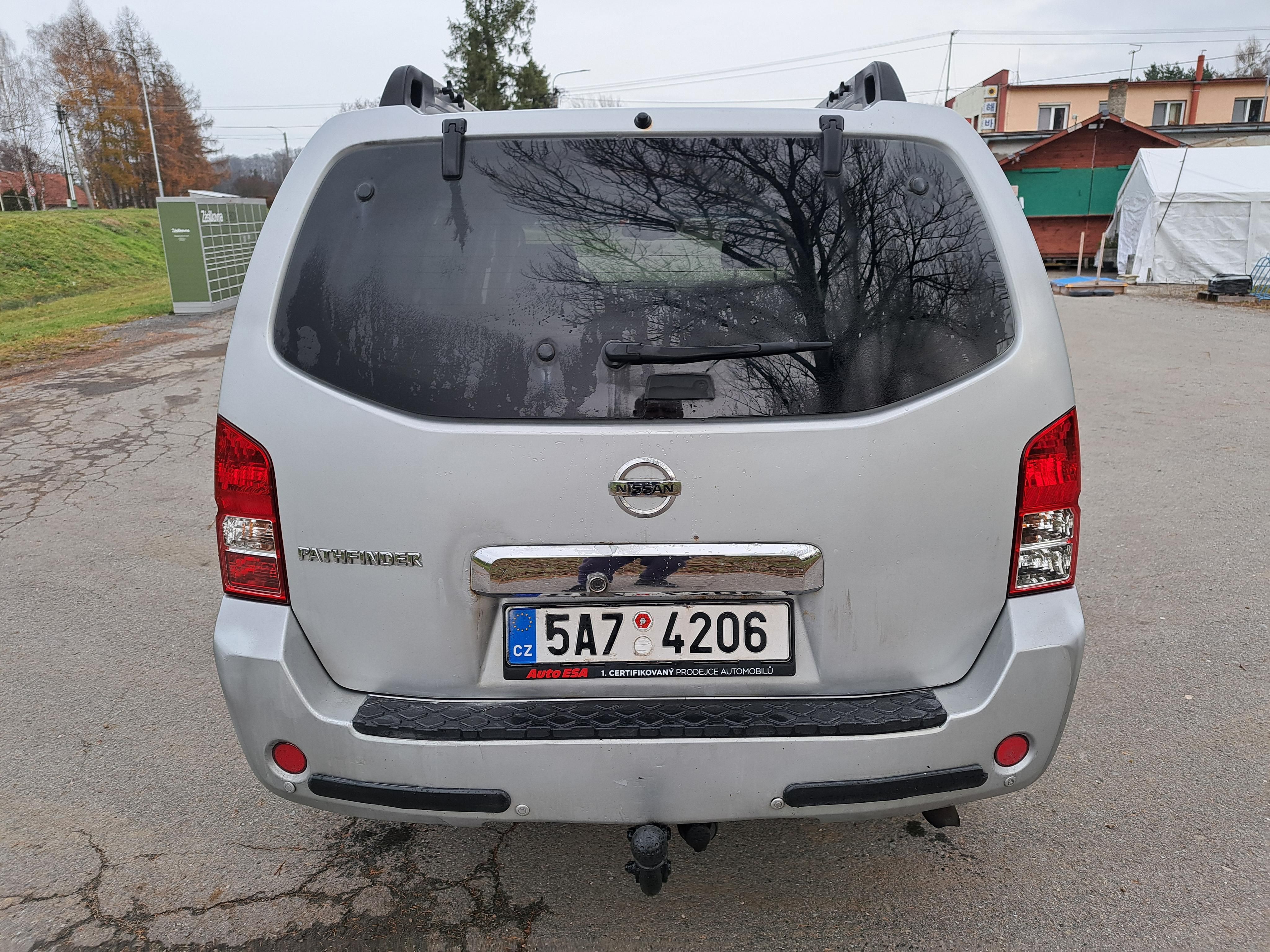 Nissan Pathfinder, Nissan Pathfinder - fotka 6