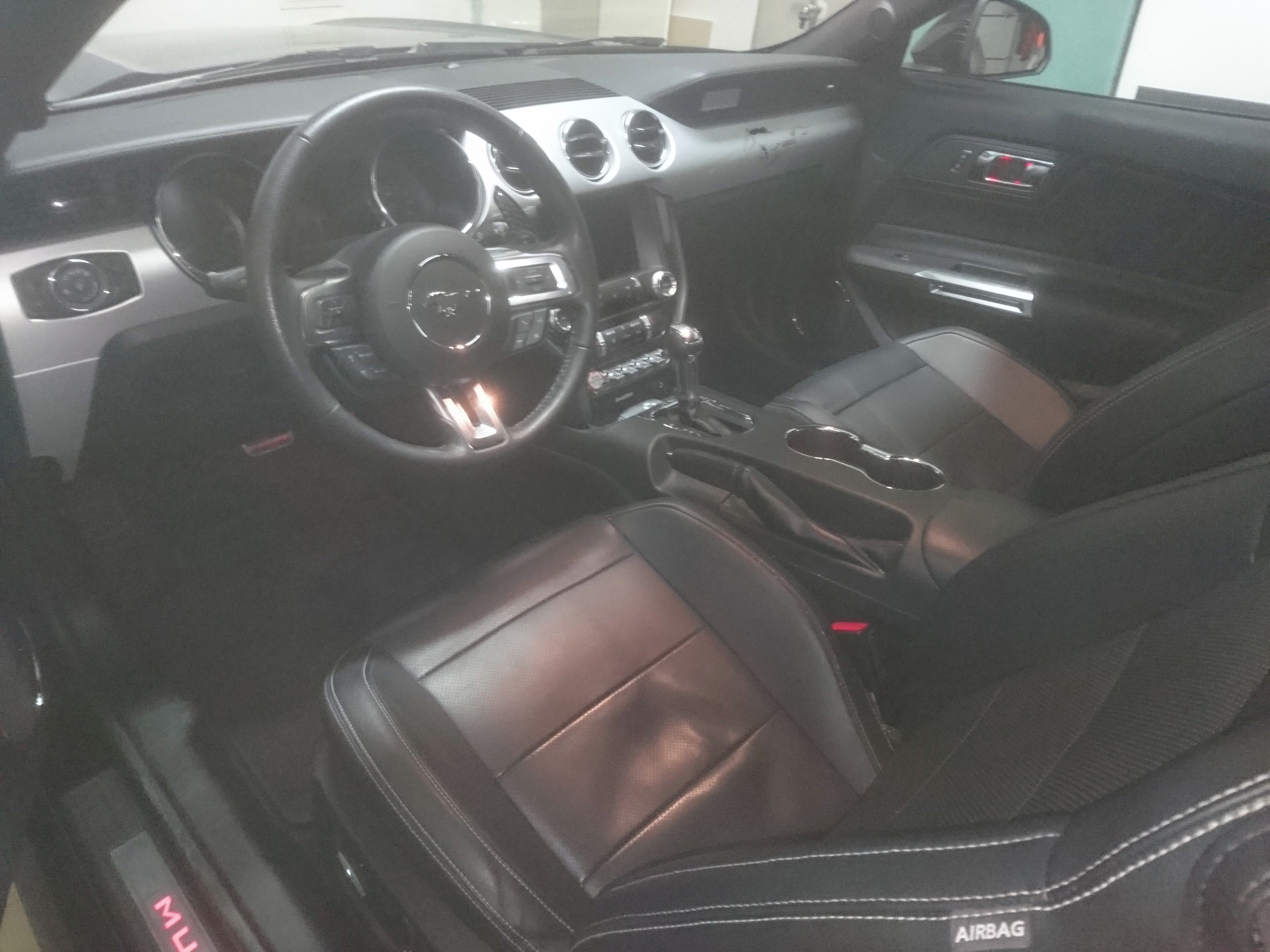 Ford Mustang, 5.0 - fotka 6