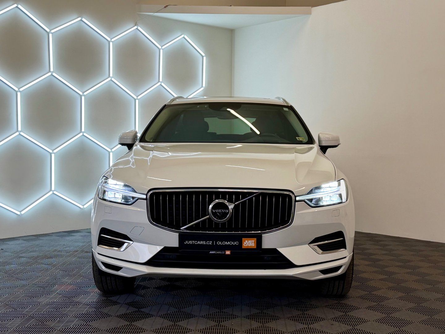 Volvo XC60, Recharge T6 AWD Inspription - fotka 3