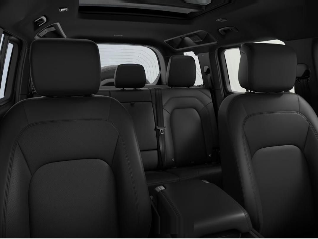 Land Rover Defender, 110 D250 X-DYNAMIC SE AWD AUT - fotka 4
